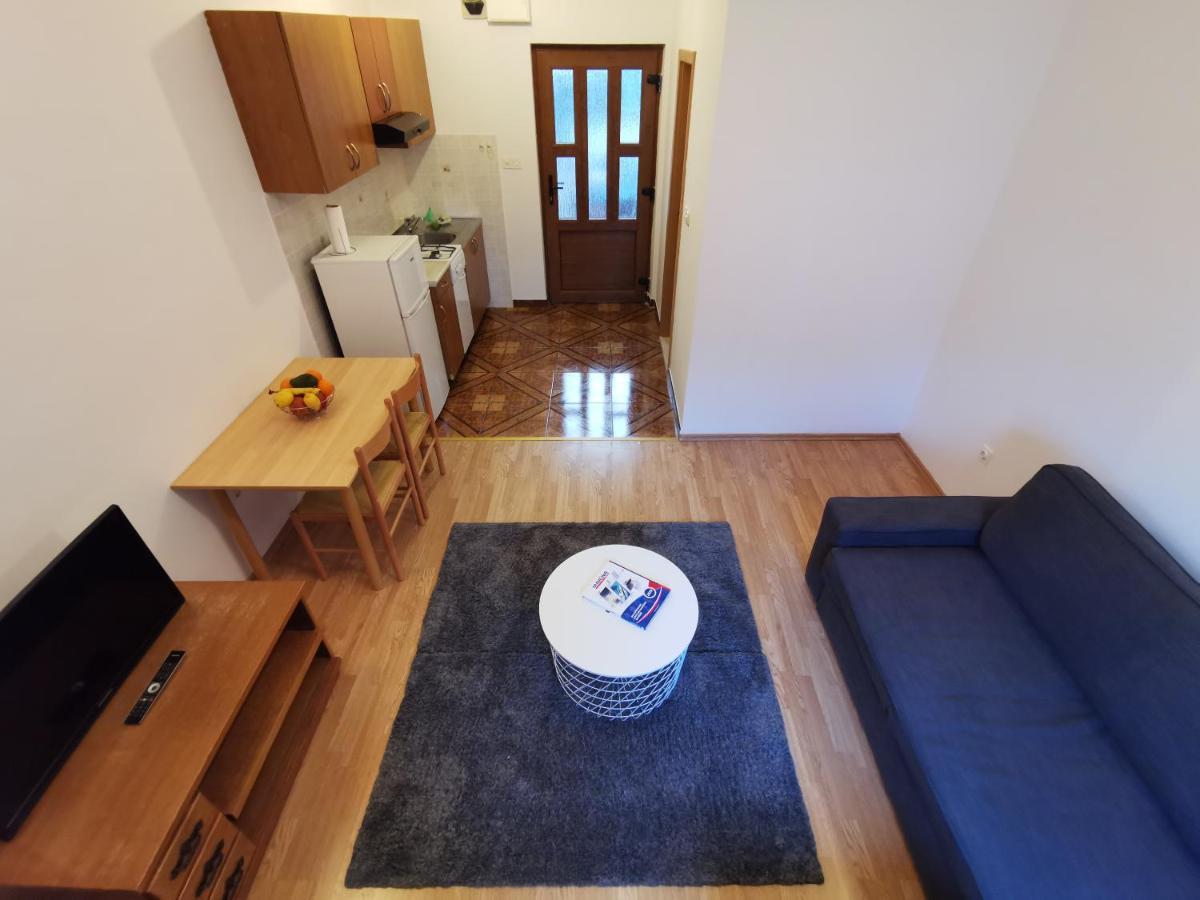 Uncle Apartment Makarska Exterior photo